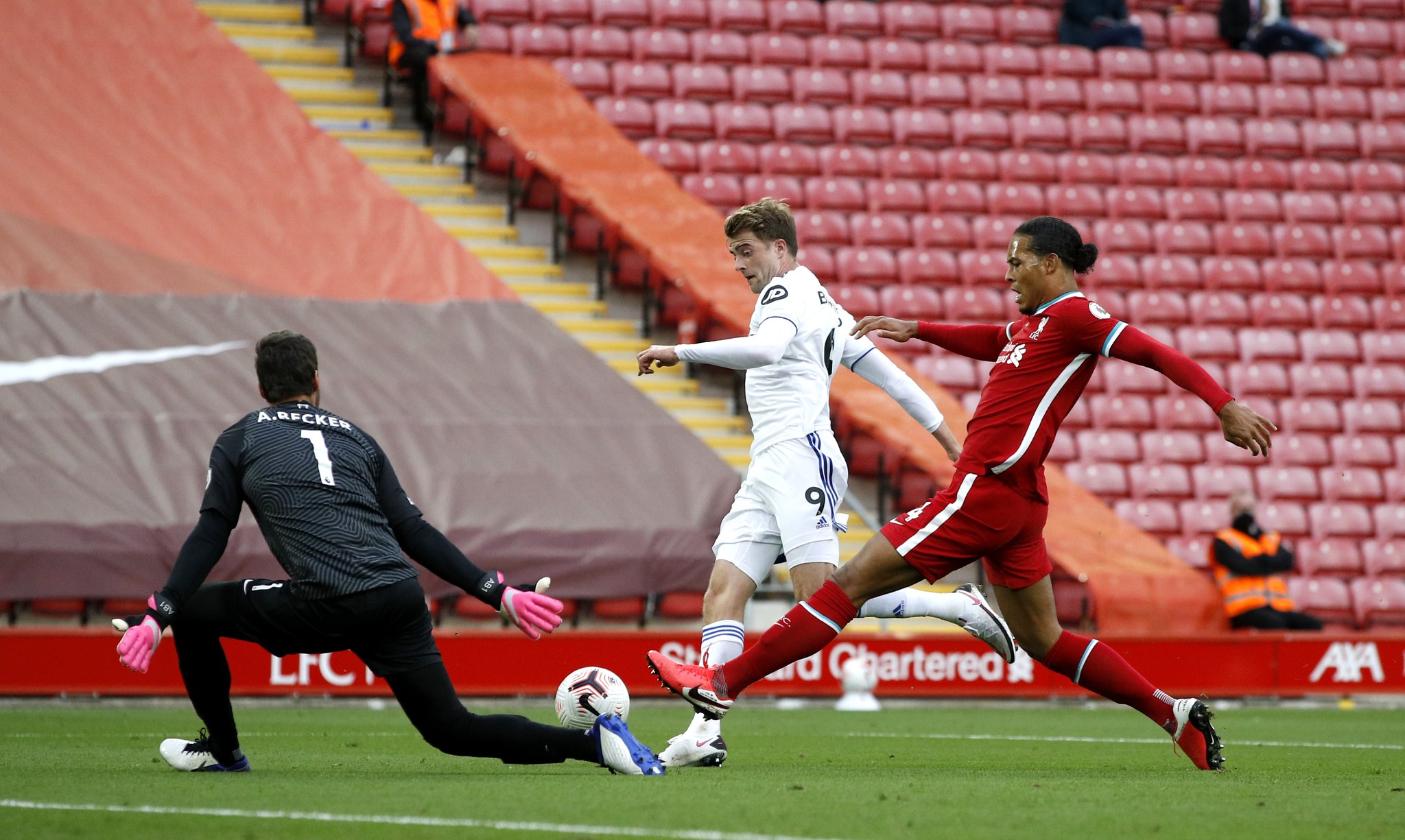 在此轮比赛 在此轮比赛