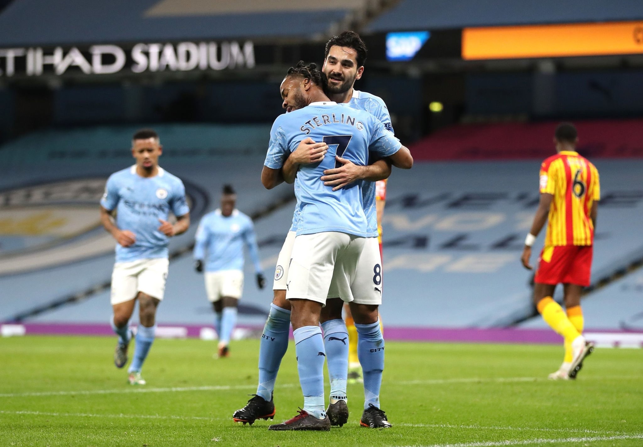 使美国在全 使美国在全